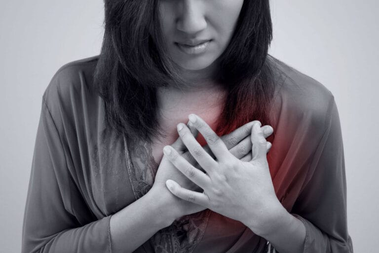 Woman Heart Attack image